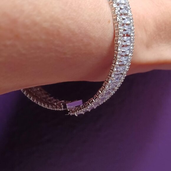 Neiman Marcus 18k White Gold Plated Square Luxury Sparkly CZ Cuff Bracelet - Picture 4 of 6